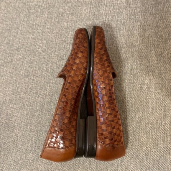 Trotter's Liz Women's Brown Loafers Size 9M - Picture 3 of 9